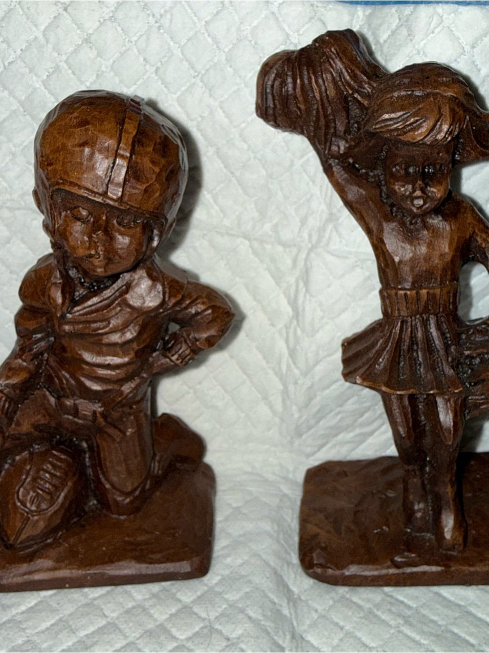 Red Mill Mfg 5” Football Player & Cheerleader Figurine Rare. Pecan Resin